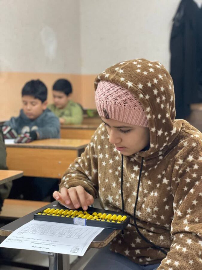 کلاس آموزش چرتکه در گرمسار